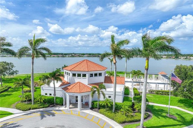 7784 Emerald Cir Apt 203, Naples, FL 34109