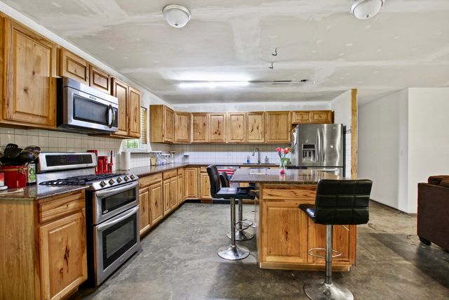 2599 E Hawthorne Rd, Leesville, LA 71446