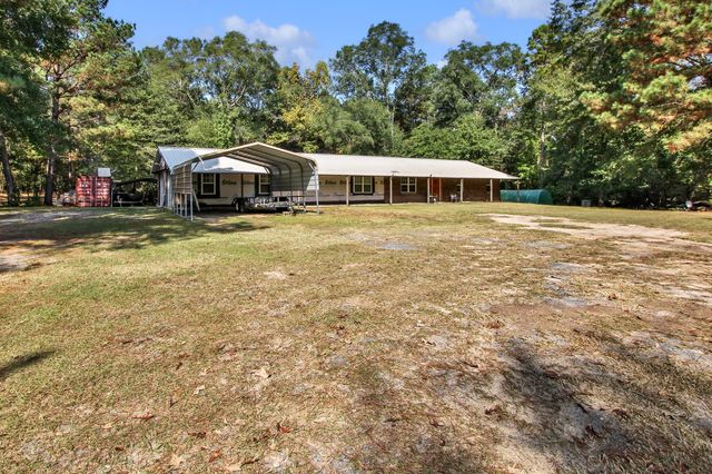 2599 E Hawthorne Rd, Leesville, LA 71446