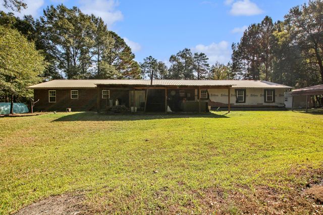 2599 E Hawthorne Rd, Leesville, LA 71446