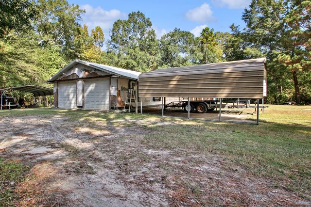 2599 E Hawthorne Rd, Leesville, LA 71446