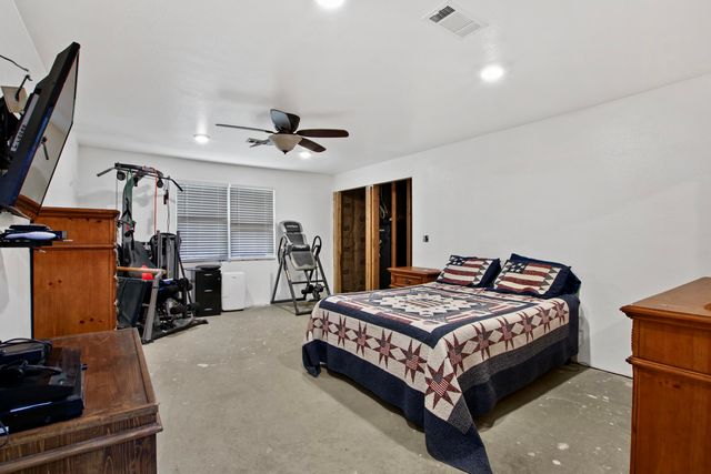 2599 E Hawthorne Rd, Leesville, LA 71446