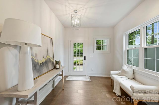 201 Coxe Avenue, Charlotte, NC 28208