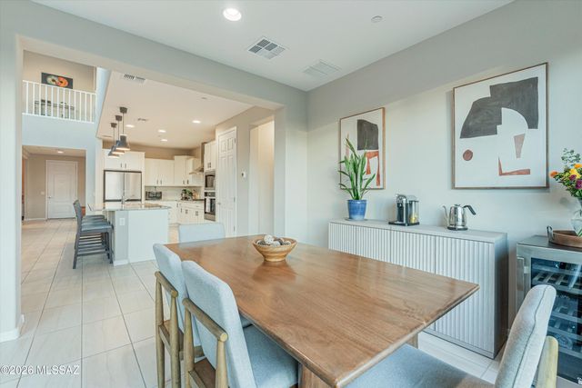 8070 S Expedition Drive, Tucson, AZ 85747