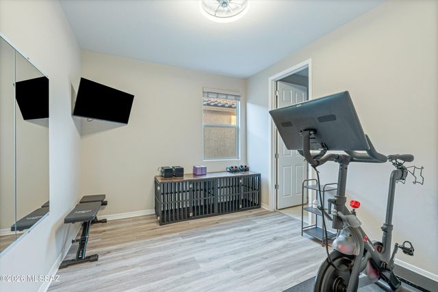 8070 S Expedition Drive, Tucson, AZ 85747