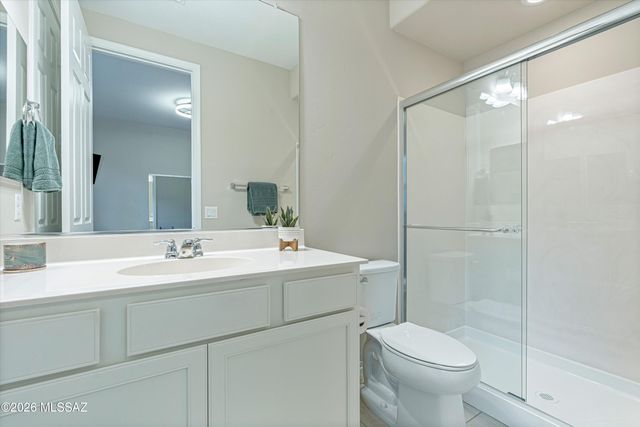 8070 S Expedition Drive, Tucson, AZ 85747