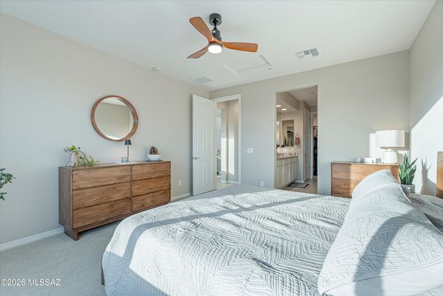 8070 S Expedition Drive, Tucson, AZ 85747
