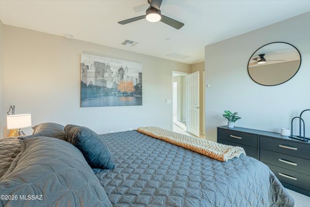 8070 S Expedition Drive, Tucson, AZ 85747