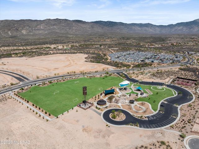 8070 S Expedition Drive, Tucson, AZ 85747