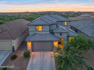 8070 S Expedition Drive, Tucson, AZ 85747
