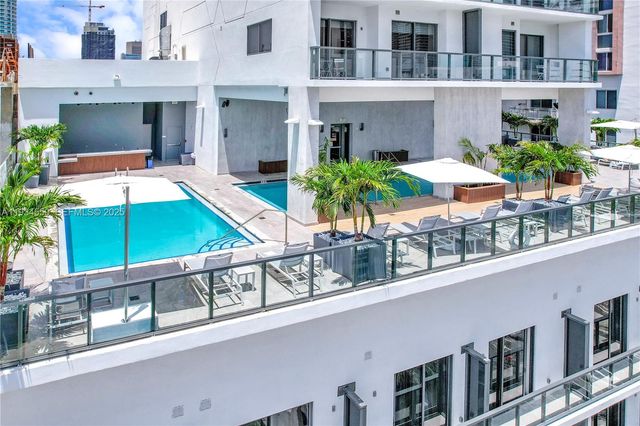 229 SW 9th St 504, Miami, FL 33130