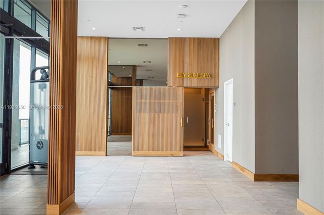 229 SW 9th St 504, Miami, FL 33130