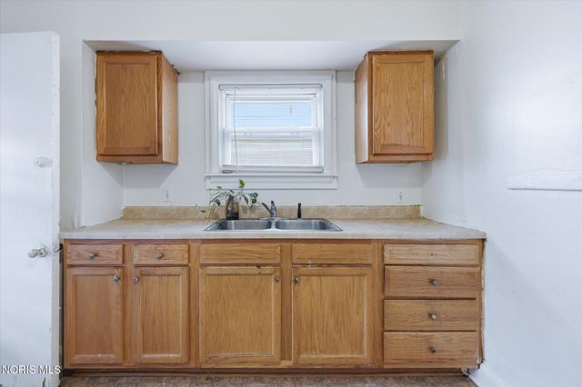 1504 Upton Avenue, Toledo, OH 43607