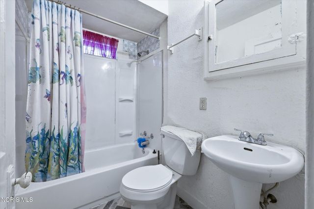 1504 Upton Avenue, Toledo, OH 43607