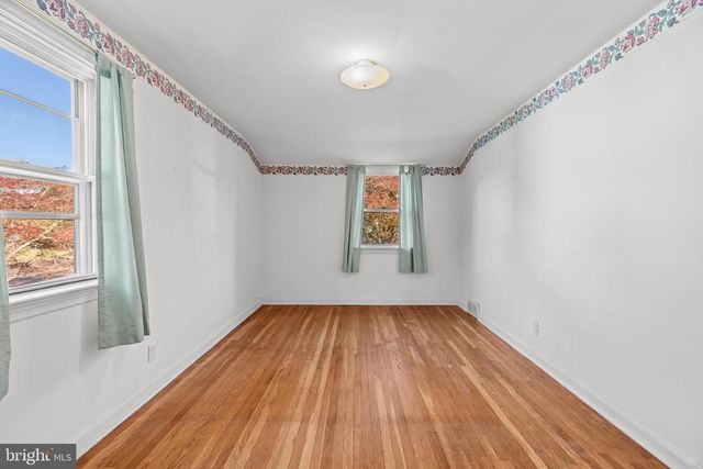 301 GREENWOOD RD, Lansdale, PA 19446