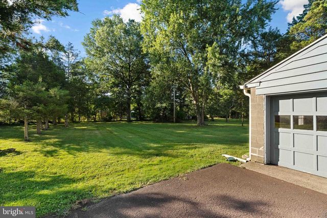 301 GREENWOOD RD, Lansdale, PA 19446