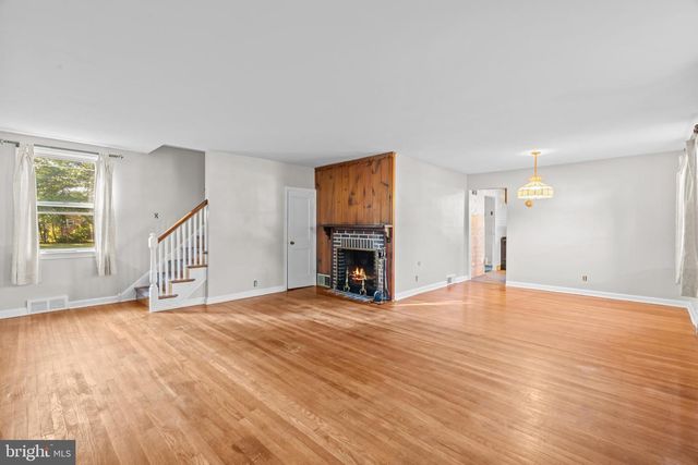 301 GREENWOOD RD, Lansdale, PA 19446