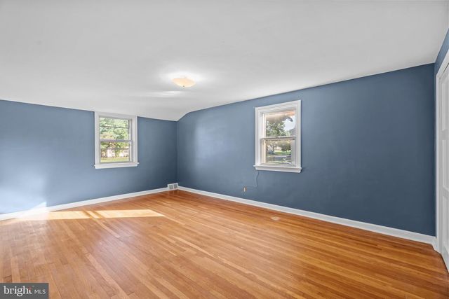 301 GREENWOOD RD, Lansdale, PA 19446