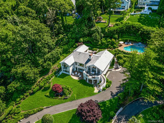 88 E Shore Road, Huntington, NY 11743