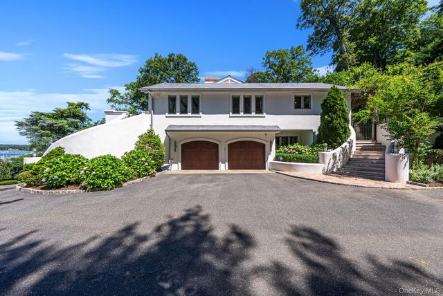88 E Shore Road, Huntington, NY 11743