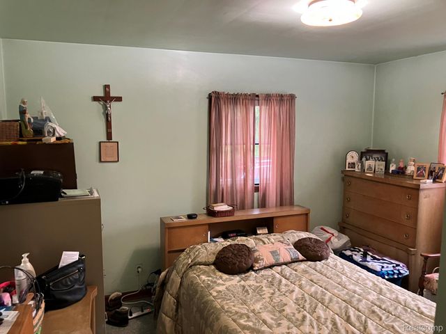 5893 Cribbins Road, Kenockee Township, MI 48006