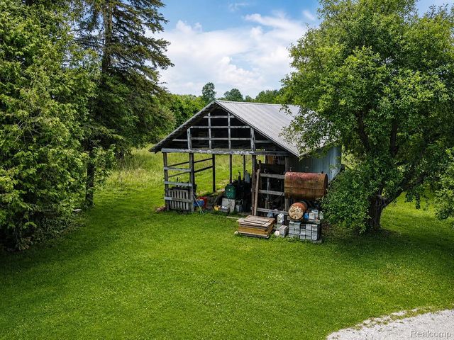 5893 Cribbins Road, Kenockee Township, MI 48006