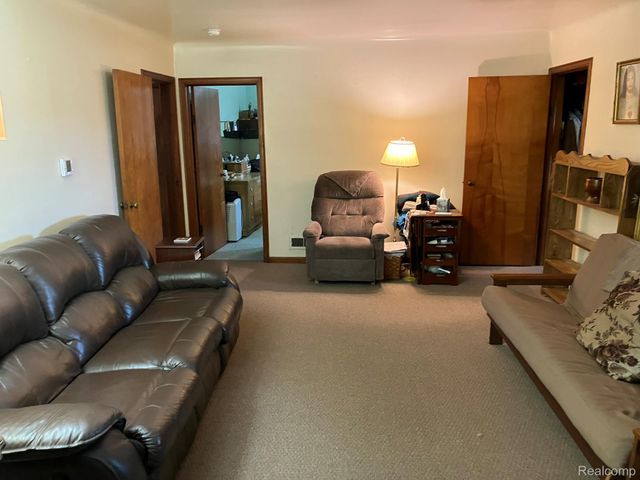 5893 Cribbins Road, Kenockee Township, MI 48006