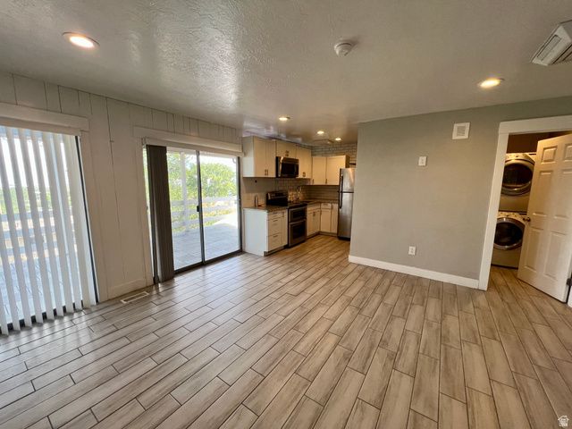 5412 W COLTER DR, Kearns, UT 84118