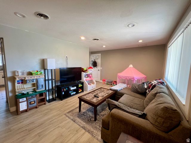 5412 W COLTER DR, Kearns, UT 84118