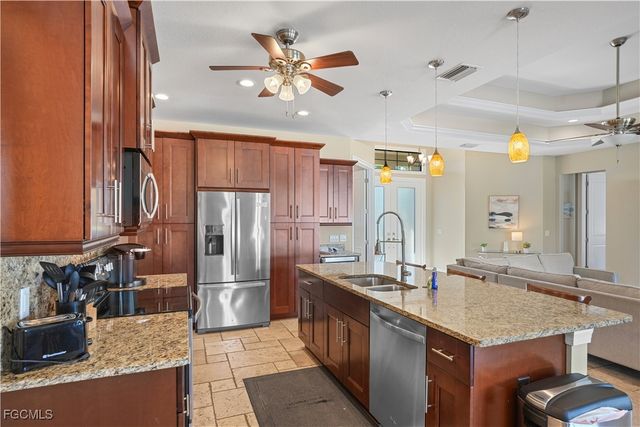 2121 SW 39th TER, Cape Coral, FL 33914