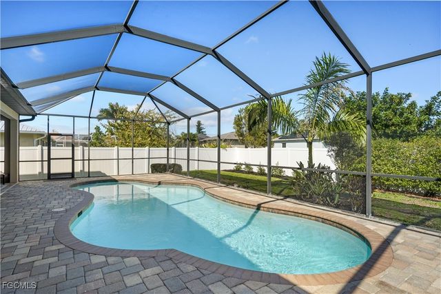 2121 SW 39th TER, Cape Coral, FL 33914