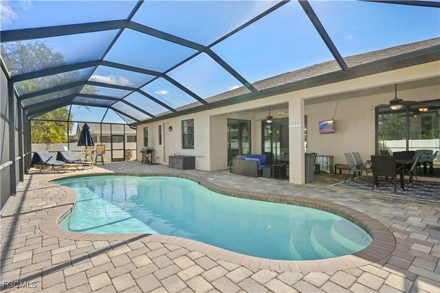 2121 SW 39th TER, Cape Coral, FL 33914