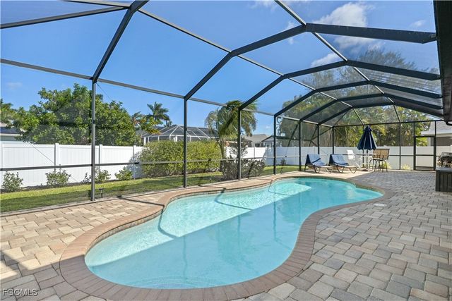 2121 SW 39th TER, Cape Coral, FL 33914