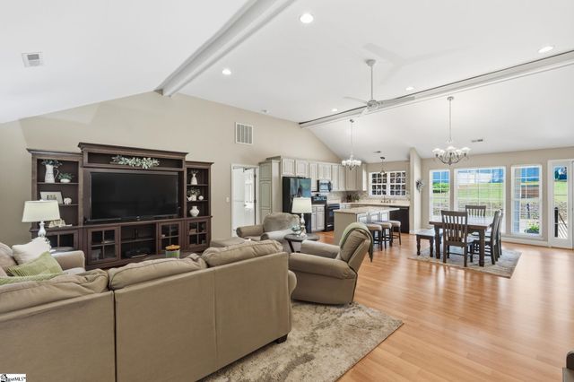 519 Island Point Road, Starr, SC 29684