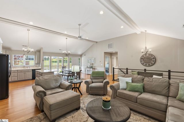 519 Island Point Road, Starr, SC 29684