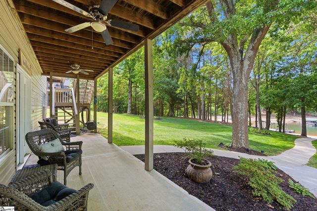 519 Island Point Road, Starr, SC 29684