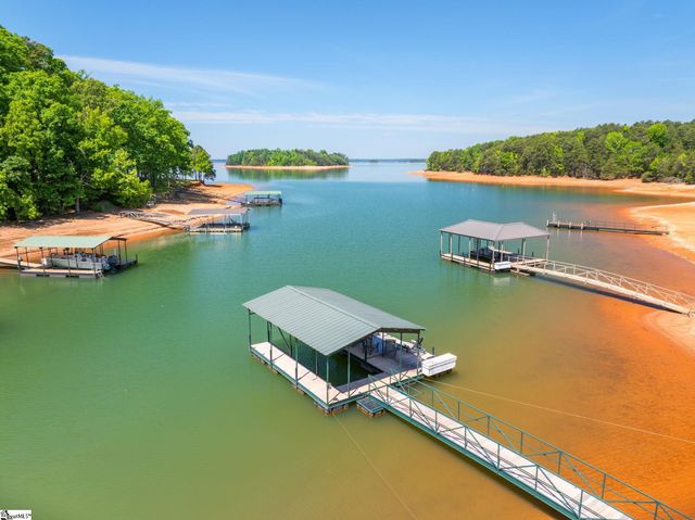 519 Island Point Road, Starr, SC 29684