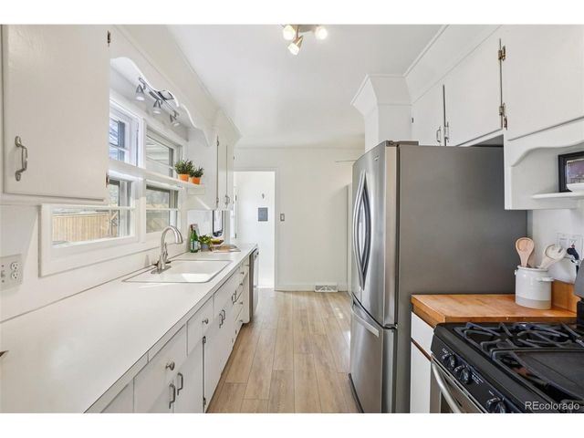 4983 S Fox St, Englewood, CO 80110