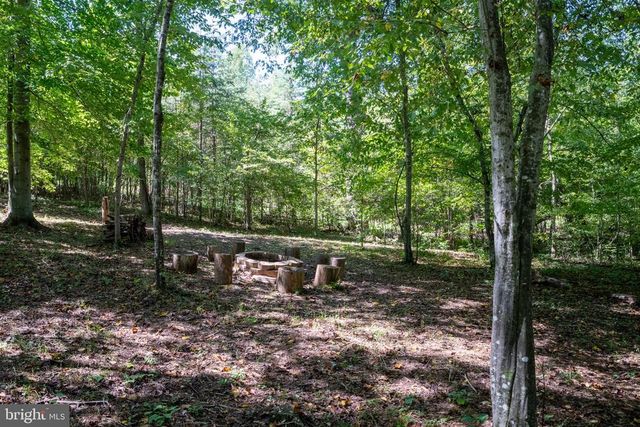 887 HICKORY CREEK RD, Louisa, VA 23093