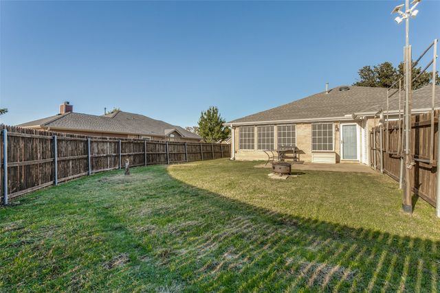 1220 Shady Elm Lane, Lewisville, TX 75067