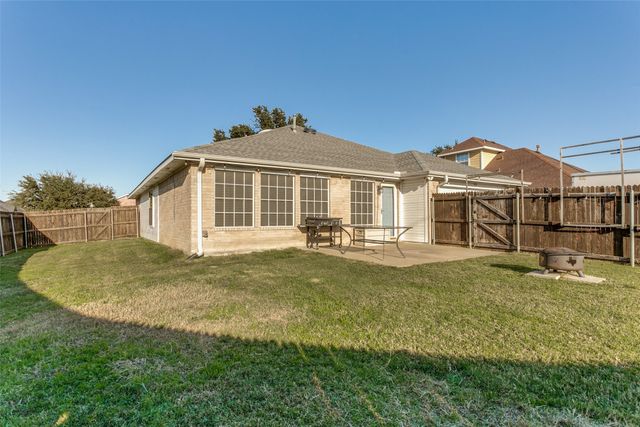 1220 Shady Elm Lane, Lewisville, TX 75067