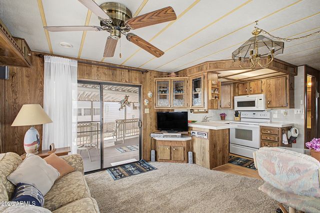 111 S GREENFIELD Road 87, Mesa, AZ 85206