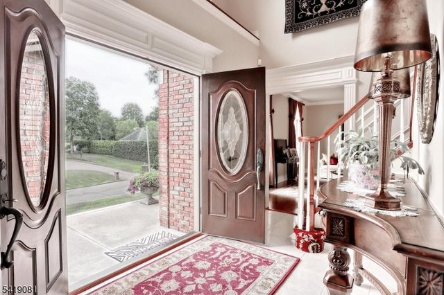 34 Crocker Mansion Dr, Mahwah Twp., NJ 07430