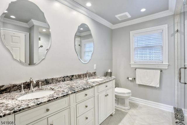 34 Crocker Mansion Dr, Mahwah Twp., NJ 07430