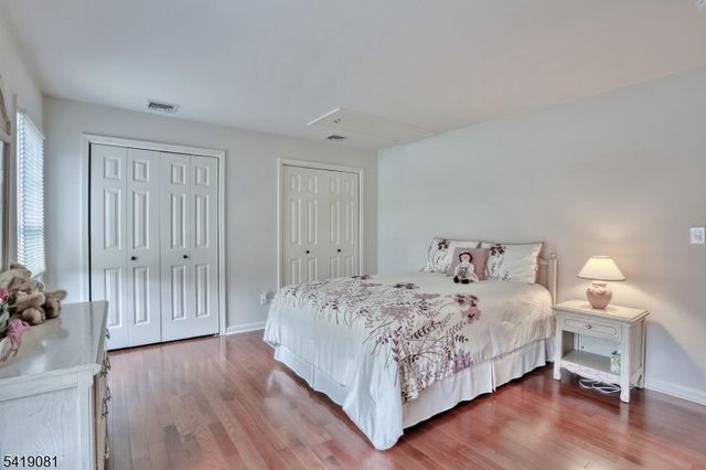 34 Crocker Mansion Dr, Mahwah Twp., NJ 07430