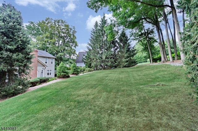 34 Crocker Mansion Dr, Mahwah Twp., NJ 07430