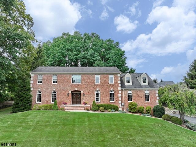 34 Crocker Mansion Dr, Mahwah Twp., NJ 07430