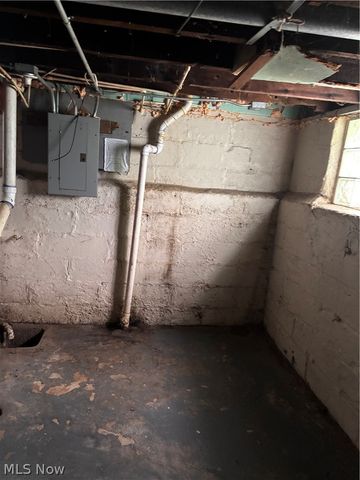 688 E 96th Street, Cleveland, OH 44108