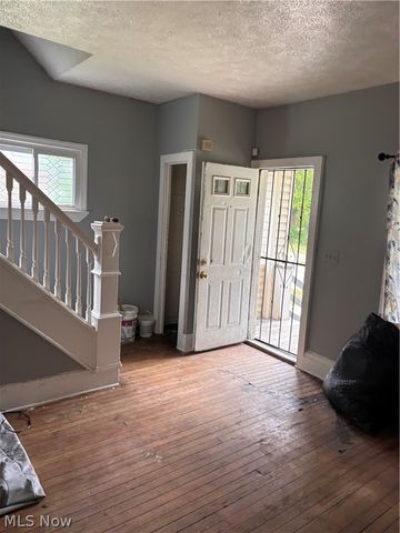 688 E 96th Street, Cleveland, OH 44108