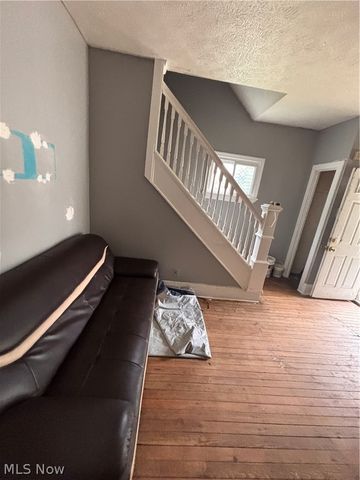 688 E 96th Street, Cleveland, OH 44108
